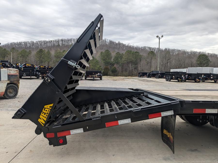 Big Tex 16GN, Gooseneck, 102″ x 35′, 17.5K, Dovetail, Mega Ramps image 0