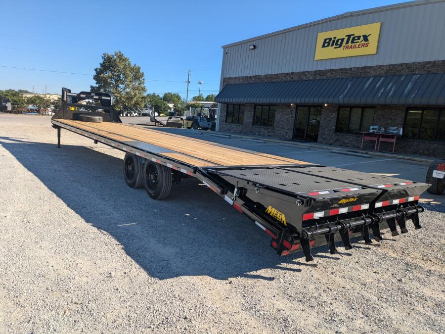 Big Tex 16GN, Gooseneck, 102″ x 35′, 17.5K, Dovetail, Mega Ramps image 5