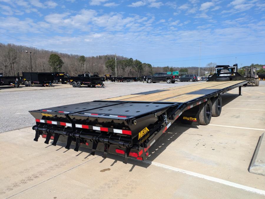 Big Tex 25GN, Gooseneck, 102″ x 30′, 25.9K, Dovetail, Mega Ramps image 2