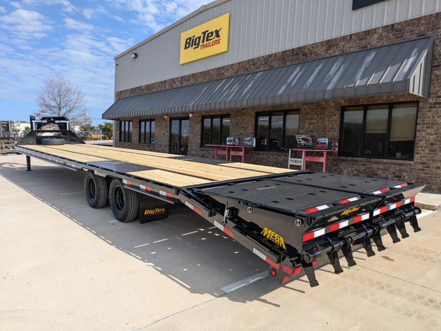 Big Tex 25GN, Gooseneck, 102″ x 30′, 25.9K, Dovetail, Mega Ramps image 3