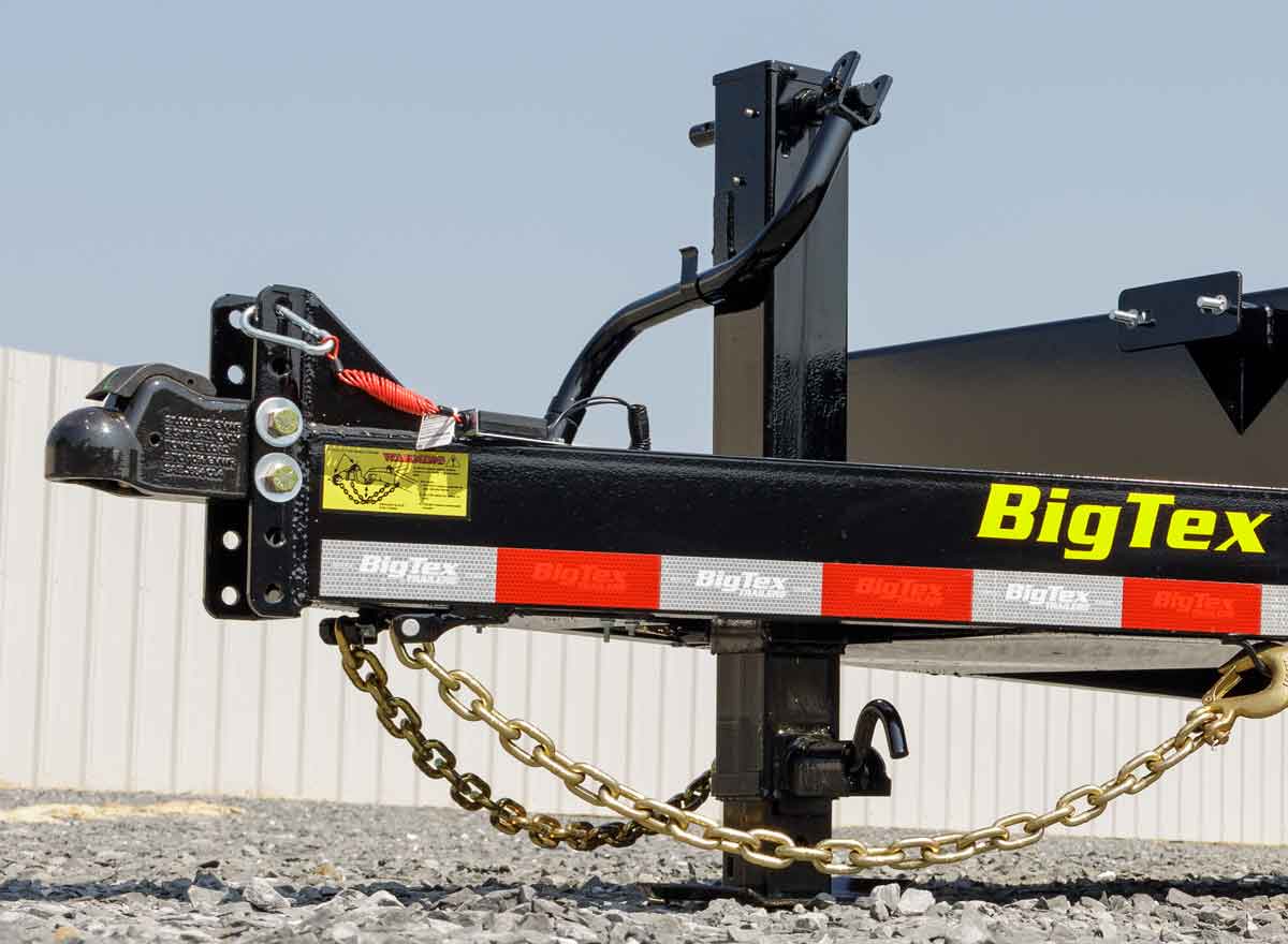 up close of hitch on trailer