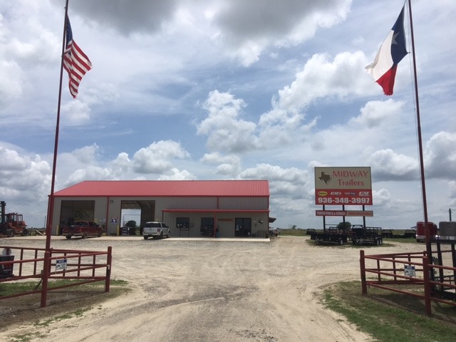 Big Tex Trailer World Midway Trailers Madisonville, TX Storefront